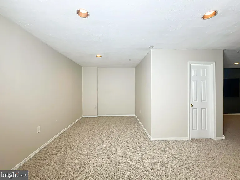 9707 Quiet Brook Ln — Photo 18