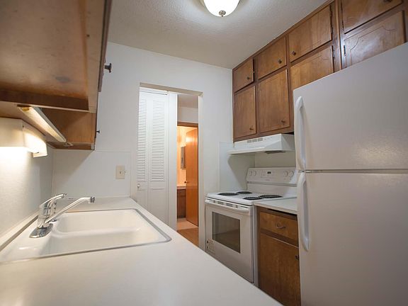 2nd image of 3808 Blaisdell Ave S