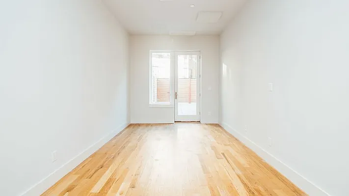 Rented by Nooklyn NYC LLC | media 43