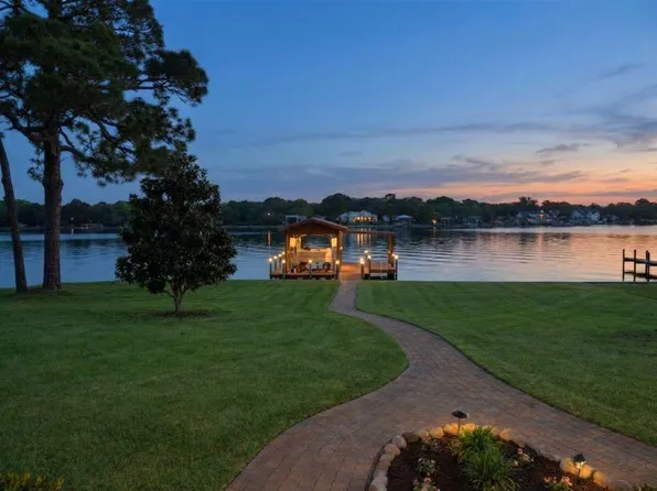 161 Beal Pkwy NW, Fort Walton Beach, FL 32548