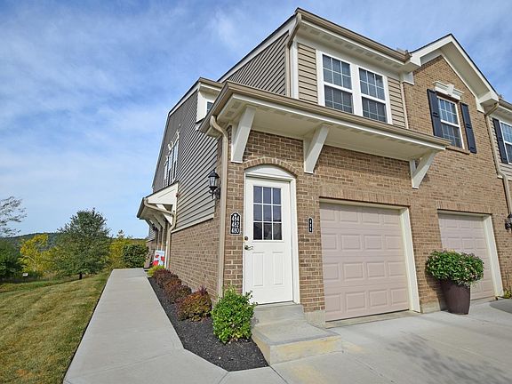 2nd image of 486 Heritage Sq