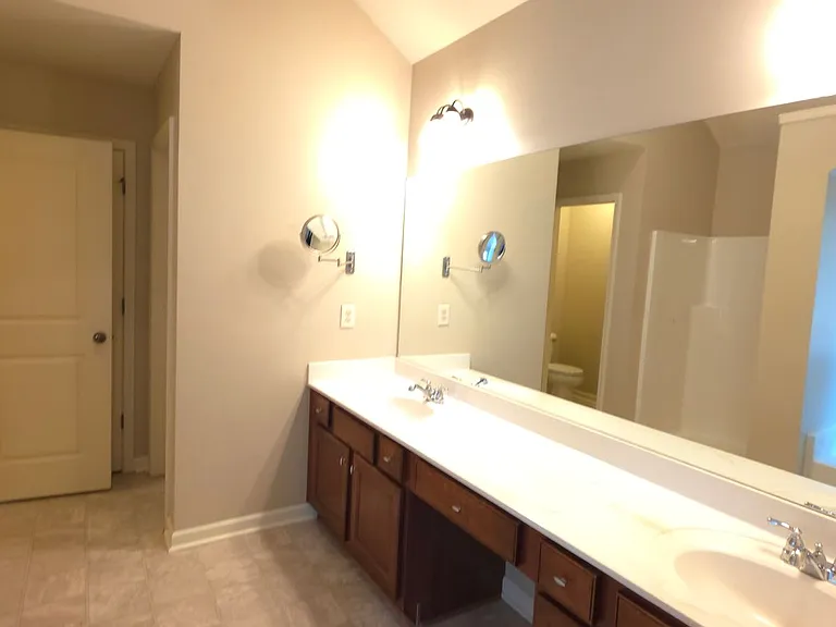 237 Ascott Ln — Photo 7