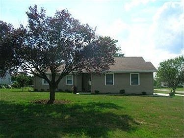 5th image of 1908 Laurelwood Pl