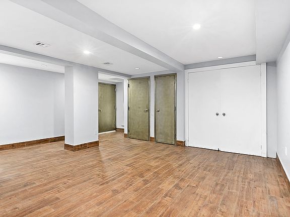 4th image of 9 Marcus Garvey Blvd #1