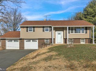 1035 Mitch Rd, Pottstown, PA 19464