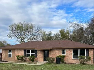 107 Minnie Drive - 1 — Photo 1