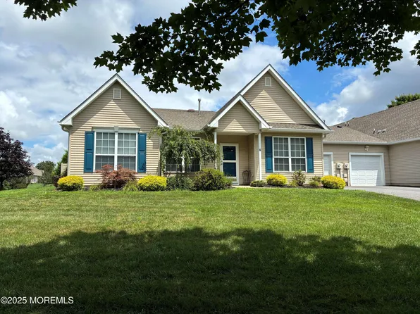6 Deerchase Lane, Lakewood, NJ 08701