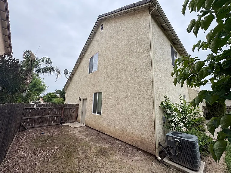 1249 N Julieann Ct — Photo 49