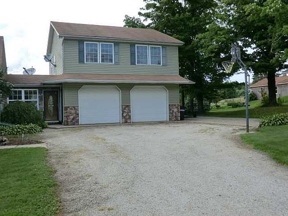 garage with workshop 