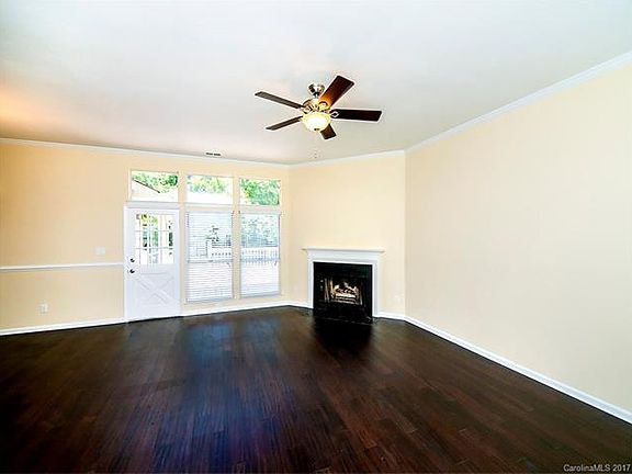 4th image of 13008 Greycrest Dr