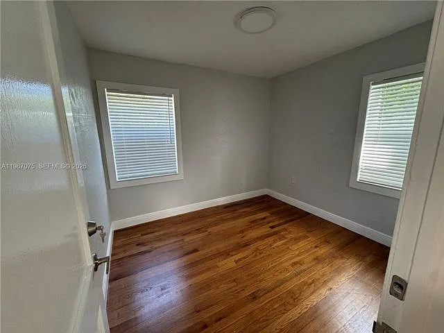 51 Montilla Ave — Photo 16