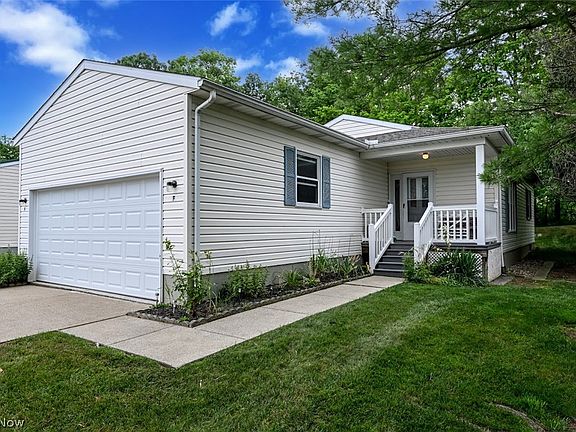2nd image of 144 Royal Crest Dr Unit F