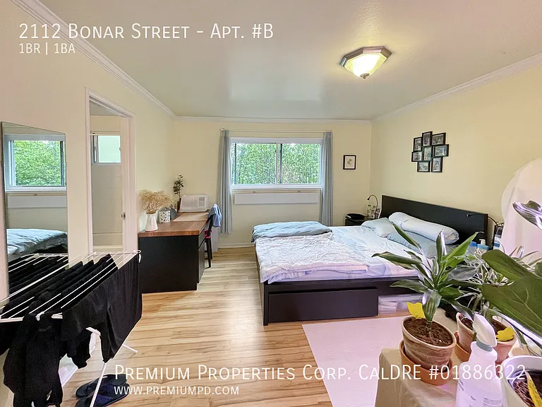 2112 Bonar St #B — Photo 9