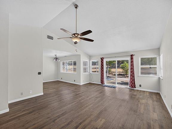 2nd image of 3663 Many Oaks Ln