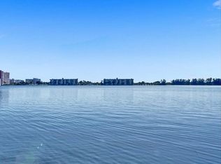 1170 NE 191st St #27, North Miami Beach, FL 33179