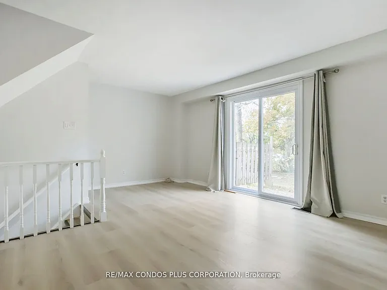 294 Fergus Ave #2 — Photo 5