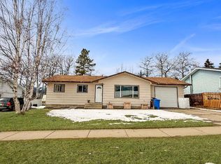 10626 NE Shand Ave, Grande Cache, AB T0E 0Y0