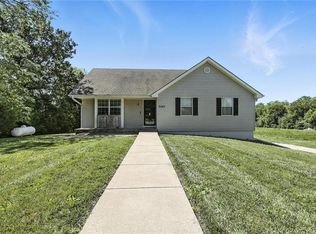 5964 SE Hilltop Rd, Holt, MO 64048