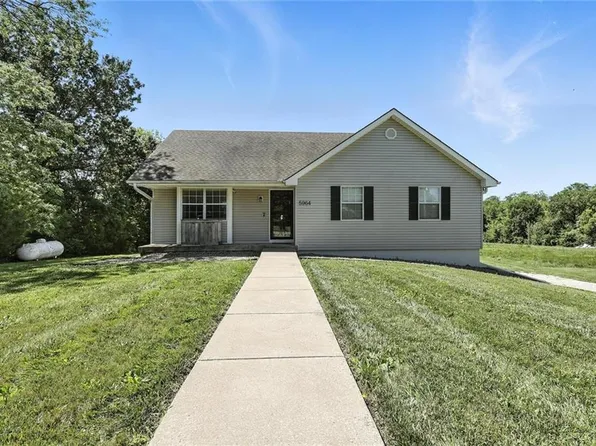 5964 SE Hilltop Rd, Holt, MO 64048