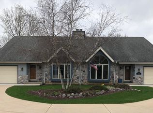 N58W23893 Clover Dr, Village Of Sussex, WI 53089