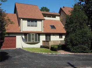662 The Concourse, Oyster Bay, NY 11771