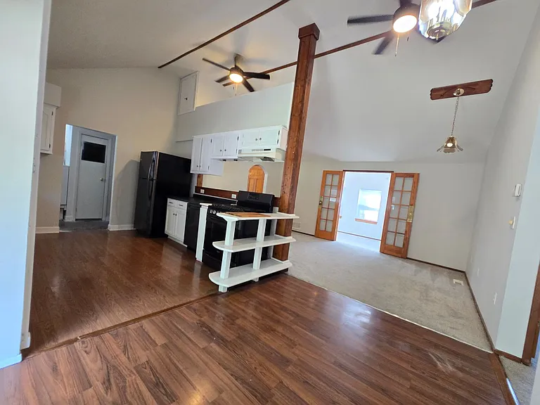 16 Wilshire Wood Dr — Photo 4