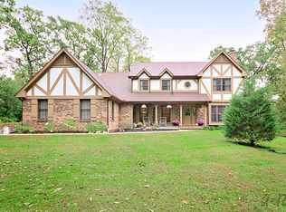 5809 Amherst Ct, McHenry, IL 60050