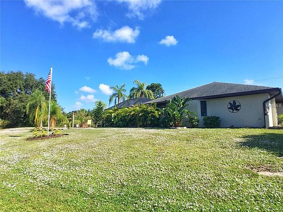 2nd image of 17297 Gulfspray Cir