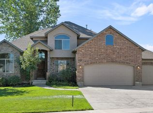 1045 W 1850 N, West Bountiful, UT 84087