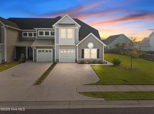 7400 Springwater Dr, Wilmington, NC 28411