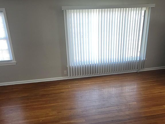 2nd image of 416 Ashwood Ave #B