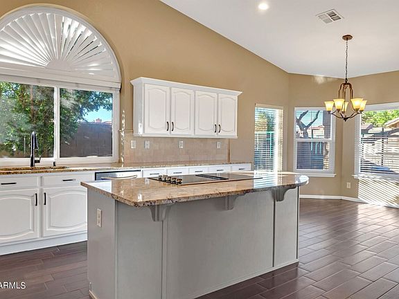 5th image of 1560 W Desert Broom Dr