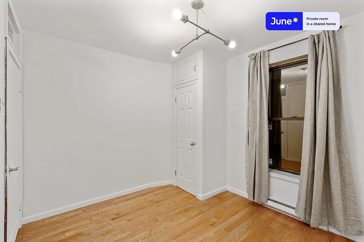 Full bedroom in 4 bed/1 bath home in Upper West Side #764 B — Photo 3