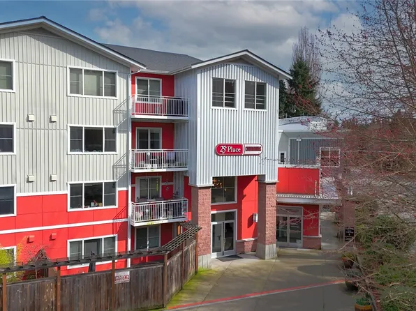 19500 Ballinger Way NE #401, Shoreline, WA 98155