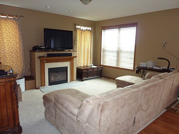 3rd image of 10701 Sterling Alcove