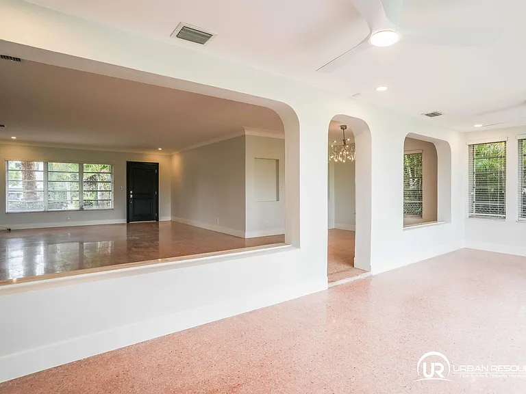 475 S Shore Dr — Photo 6
