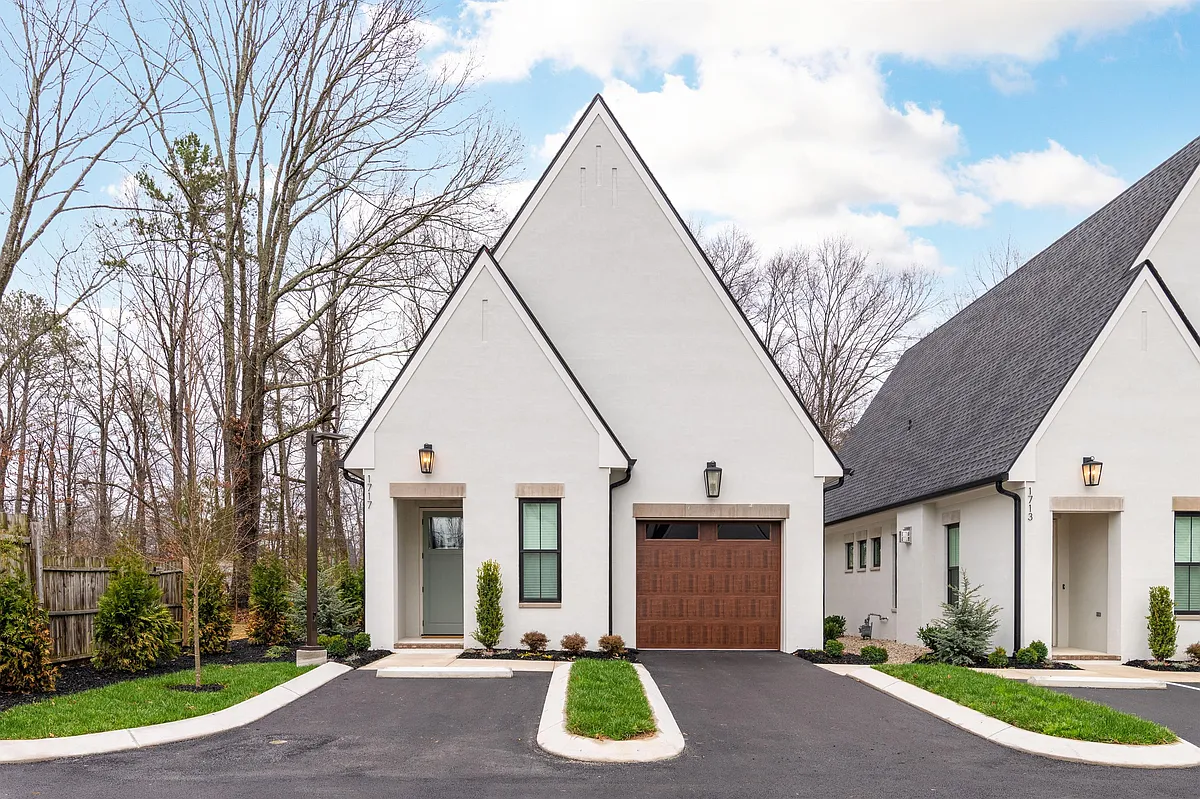 Building Photo - 1713 Double Oak Trl