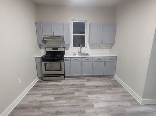 702 Hunterdon St, Newark, NJ 07108