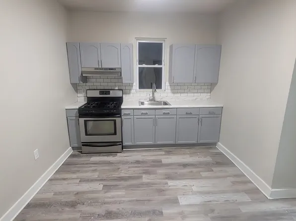 702 Hunterdon St, Newark, NJ 07108
