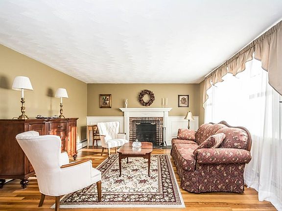 4th image of 9 Essex St