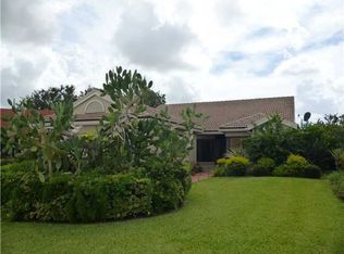 7759 Grovewood Dr, Lake Worth, FL 33467