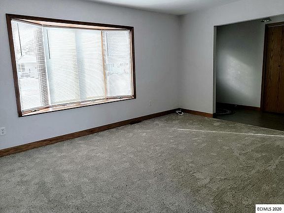 2nd image of 412 10th Ave SE