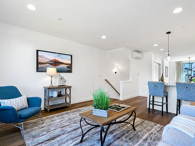 16030 Meadow Rd #B3 — Photo 4