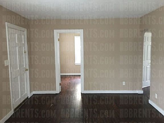 2nd image of 1927 Winton St