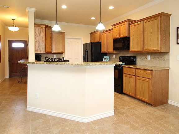 4th image of 3909 Salt Fork Dr