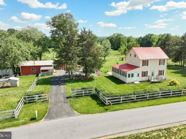 4715 Ruggles Rd, Taneytown, MD 21787