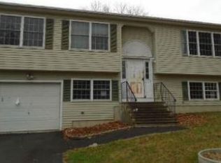 2925 N Main St, Waterbury, CT 06704
