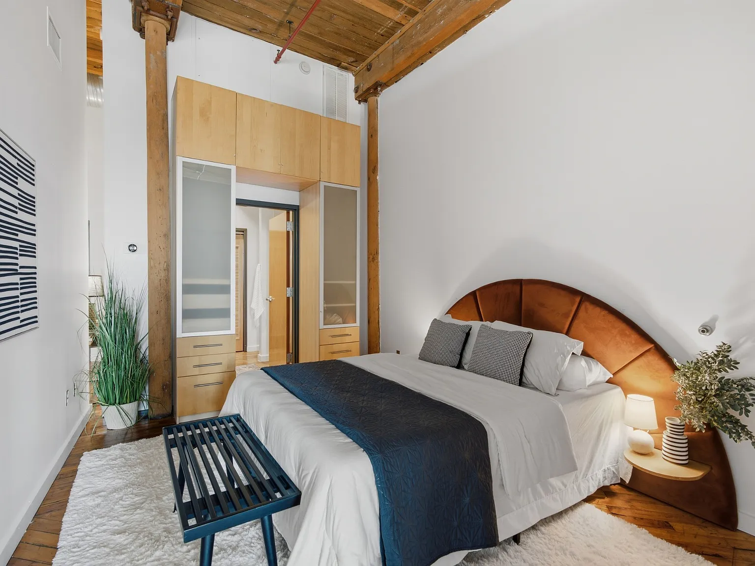 1 bed, 770 sqft, $2,000 — Photo 3