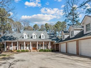 1660 Club Dr, Greensboro, GA 30642