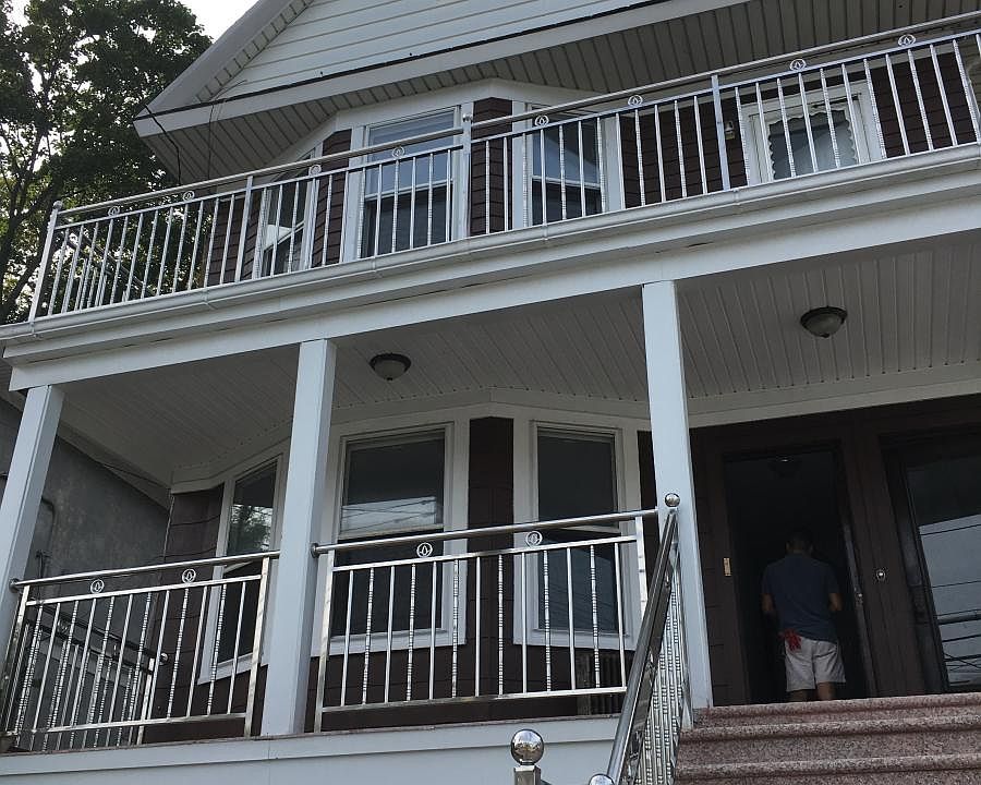1st image of 639 Van Duzer St